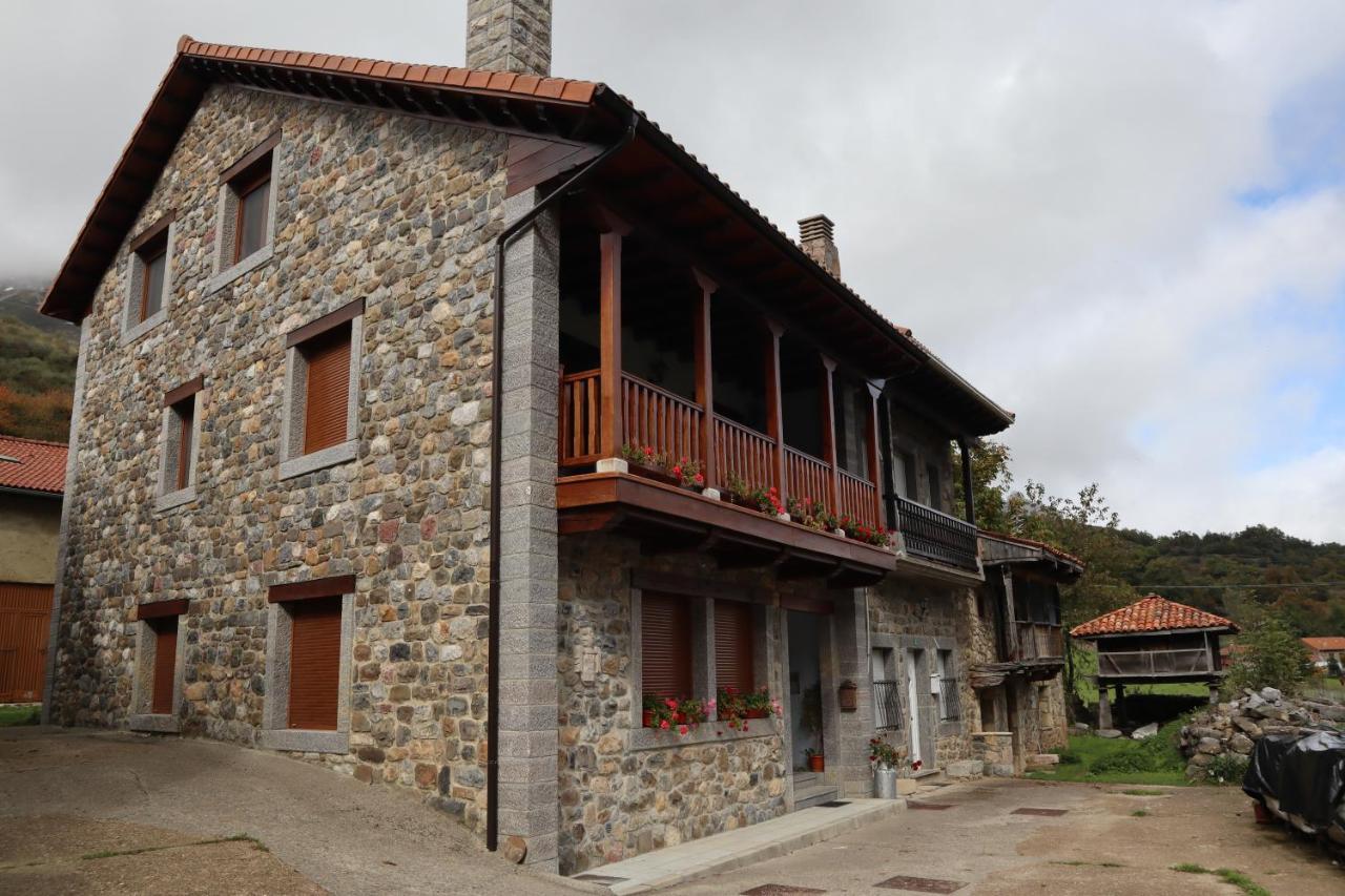 Casa Rural Pambuches Soto De Valdeon المظهر الخارجي الصورة